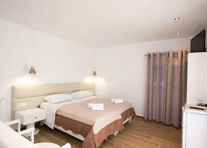 Marina Blue 招待所