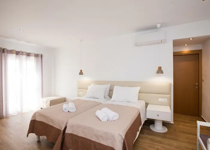 Marina Blue בית הארחה