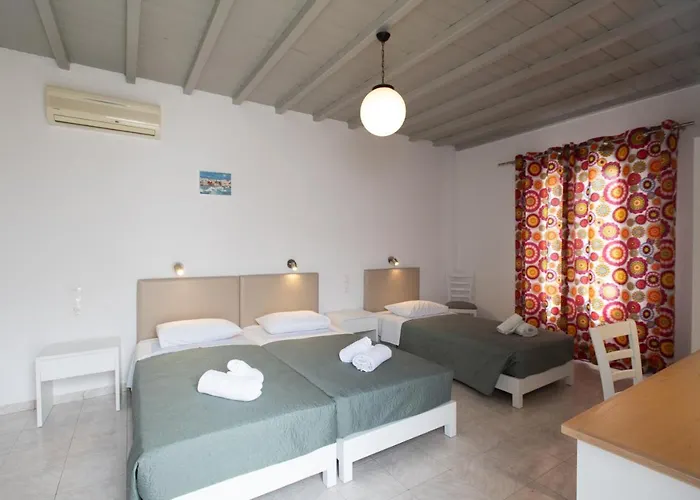 Marina Blue Πανσιόν Ορνός