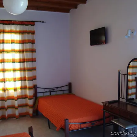 Marina Blue Konukevi Ornos (Mykonos)